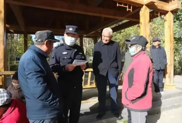 「2022，堅(jiān)守中的溫暖」內(nèi)蒙古巴彥淖爾：警務(wù)工作接“地氣”