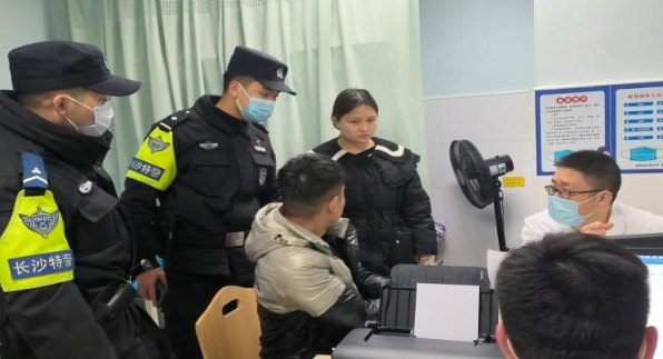 春風如約至，“警”色正當時！特警的守護從未缺席